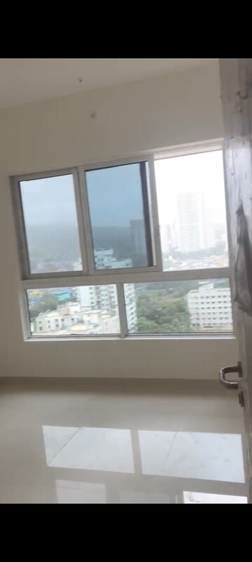 Room in 2 BHK Apartment at Wadhwa TW Gardens, Kandivali East – for Rent