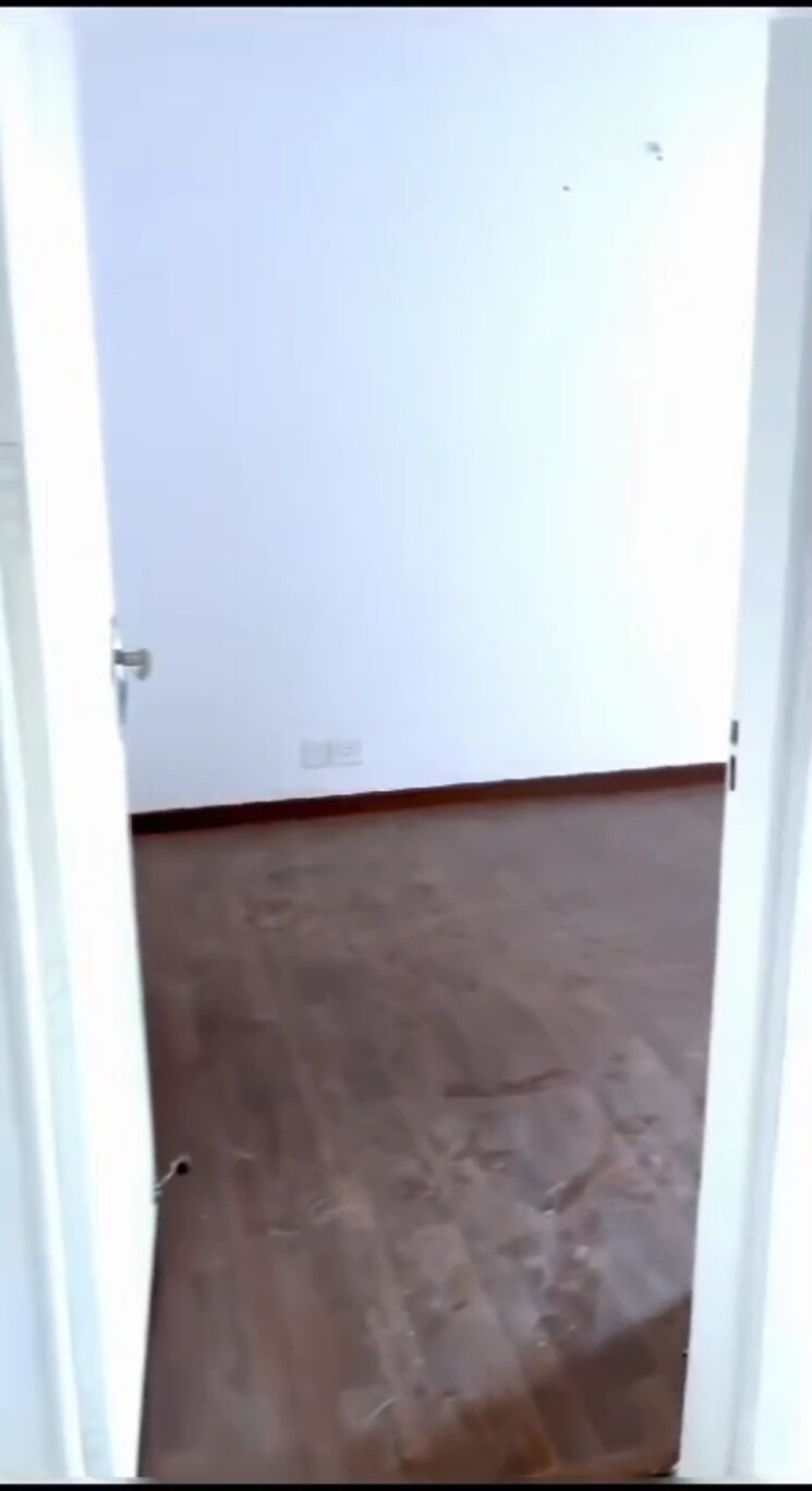 Room, bptp-park-sentosa 4 Bedroom 278 Sq.Yd. Apartment In Sector 77 Faridabad 9240829