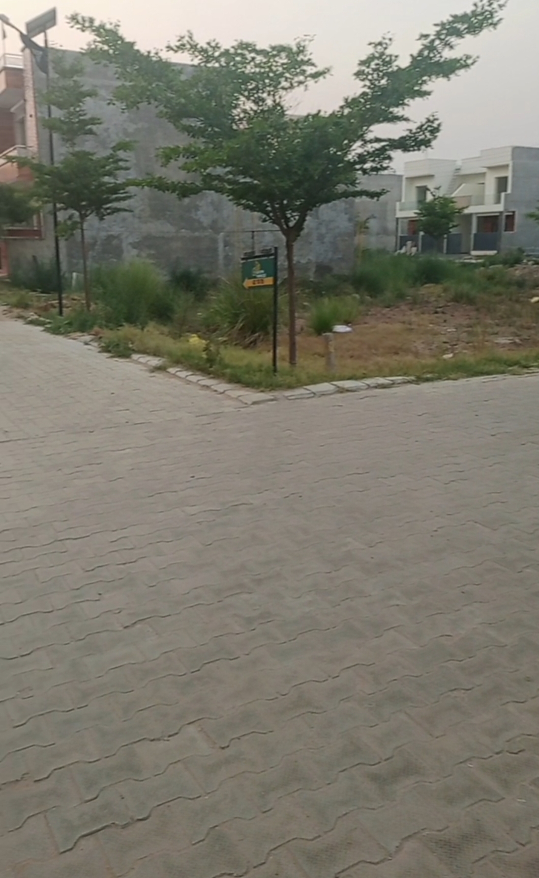 Plot For Sale in Ghazipur
