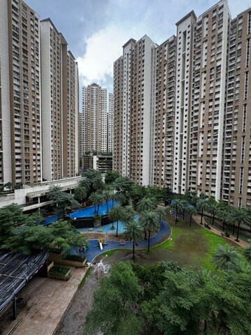1 BHK Apartment For Rent in Lodha Splendora, Ghodbunder Road