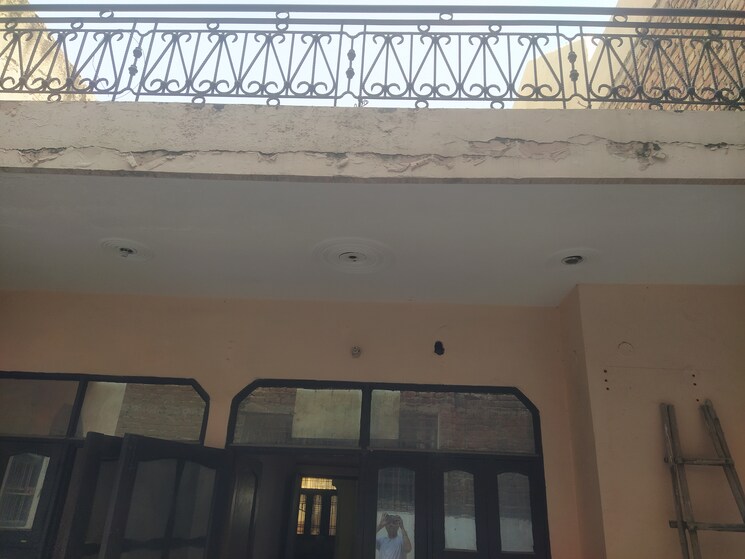 undefined, sector 30 2 Bedroom 160 Sq.Yd. Independent House In Sector 30 Faridabad 9241126