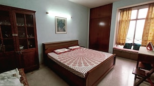 4 BHK Apartment For Rent in DLF Silver Oaks, Sector 26