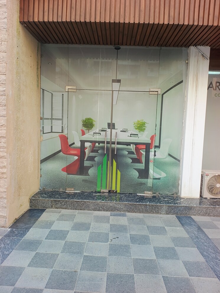 Floor Plan, earthcon-casa-grande-ii Commercial Shop 611 Sq.Ft. In Chi V Greater Noida Greater Noida 9241059