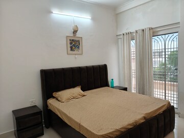 Bedroom in 4 BHK Villa at Paramount Golf Foreste Apartments, Zeta I Greater Noida – for Rent