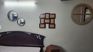 Furnished Amenities in 2 BHK Builder Floor at Dlf Phase I – for Rent