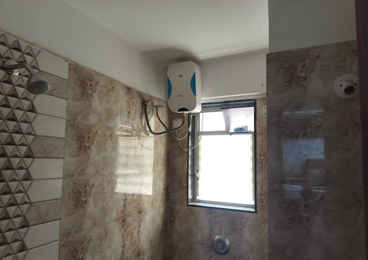 Bathroom, somani-dream-home 4 Bedroom 1400 Sq.Ft. Apartment In Punawale Pune 9241075