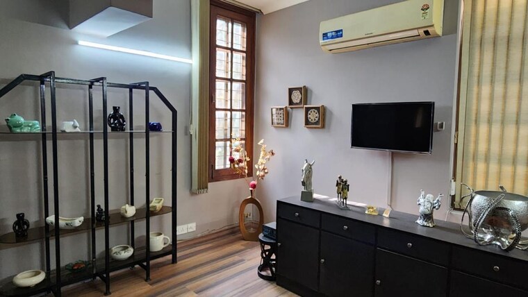 Kitchen, dlf phase i 2 Bedroom 200 Sq.Ft. Builder Floor In Dlf Phase I Gurgaon 9241083