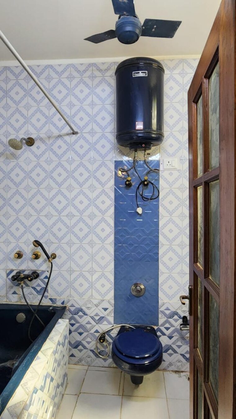 Map Location, dlf phase i 2 Bedroom 200 Sq.Ft. Builder Floor In Dlf Phase I Gurgaon 9241083