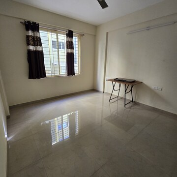 Room in 3 BHK Apartment at GM Infinite E City Town Phase II, Bommasandra – for Rent
