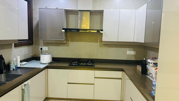 Kitchen, defence colony 3.5 Bedroom 217 Sq.Yd. Builder Floor In Defence Colony Delhi 9241129