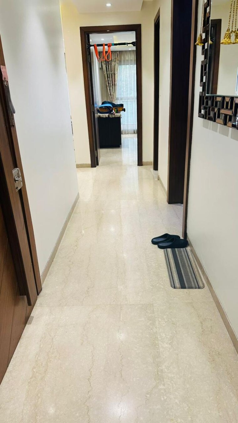 undefined, defence colony 3.5 Bedroom 217 Sq.Yd. Builder Floor In Defence Colony Delhi 9241129