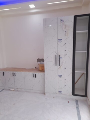 Bathroom in 2 BHK Builder Floor at Sector 2c Vasundhara – for Sale