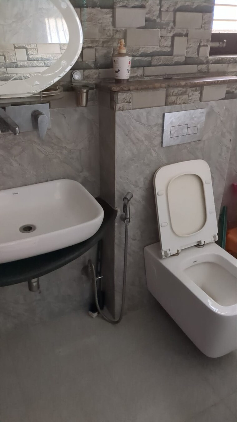 Bathroom, kohli-one-malibu-town 1 RK 365 Sq.Ft. Apartment In Sector 47 Gurgaon 9241142