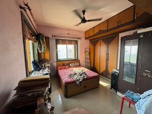 Bedroom in 2 BHK Apartment at Vardhman Gardens, Balkum Pada – for Sale