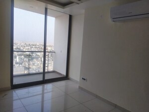 Room in 4 BHK Apartment at Vaishali Nagar – for Rent