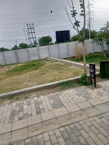 Balcony in 3 BHK Builder Floor at BPTP District, Sector 81 – for Sale