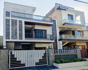 4 BHK Villa For Sale in Sunny Enclave