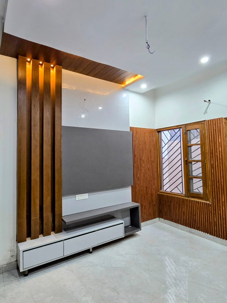 Room, sunny enclave 4 Bedroom 1100 Sq.Yd. Villa In Sunny Enclave Mohali 9241239