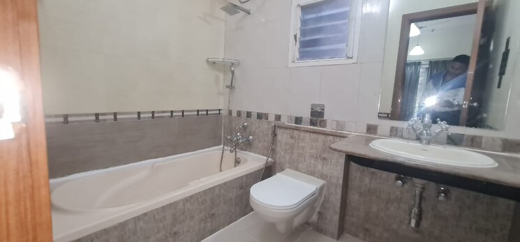 Bathroom, puravankara-purva-highland 3 Bedroom 1657 Sq.Ft. Apartment In Kanakapura Road Bangalore 9241233