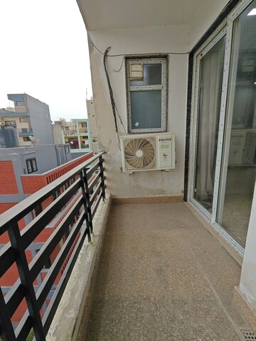 Balcony in 3 BHK Builder Floor at Sushant Lok I – for Rent