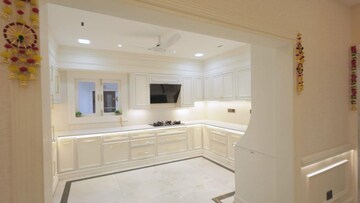 Bathroom in 6+ BHK Villa at Omaxe NRI Villas, Omega Ii Greater Noida – for Rent