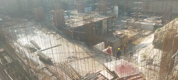  Shop – Exterior View View at Earthcon Casa Grande II, Chi V Greater Noida - for Sale