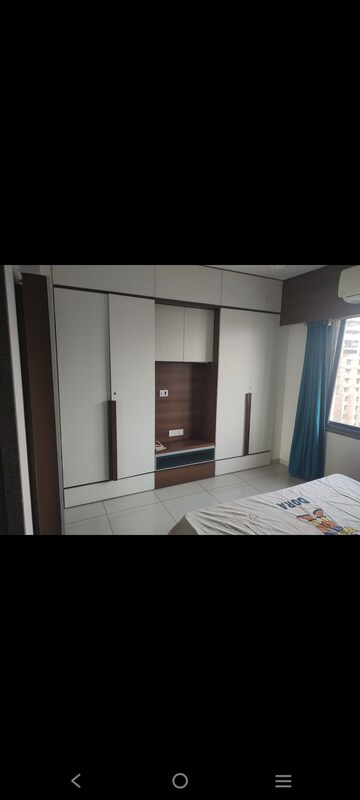 Room in 2 BHK Apartment at Goyal Orchid Blues, Shela – for Rent
