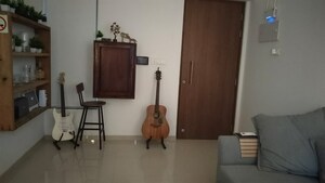 Furnished Amenities in 1 BHK Apartment at Kalpataru Immensa, Kolshet Road – for Rent