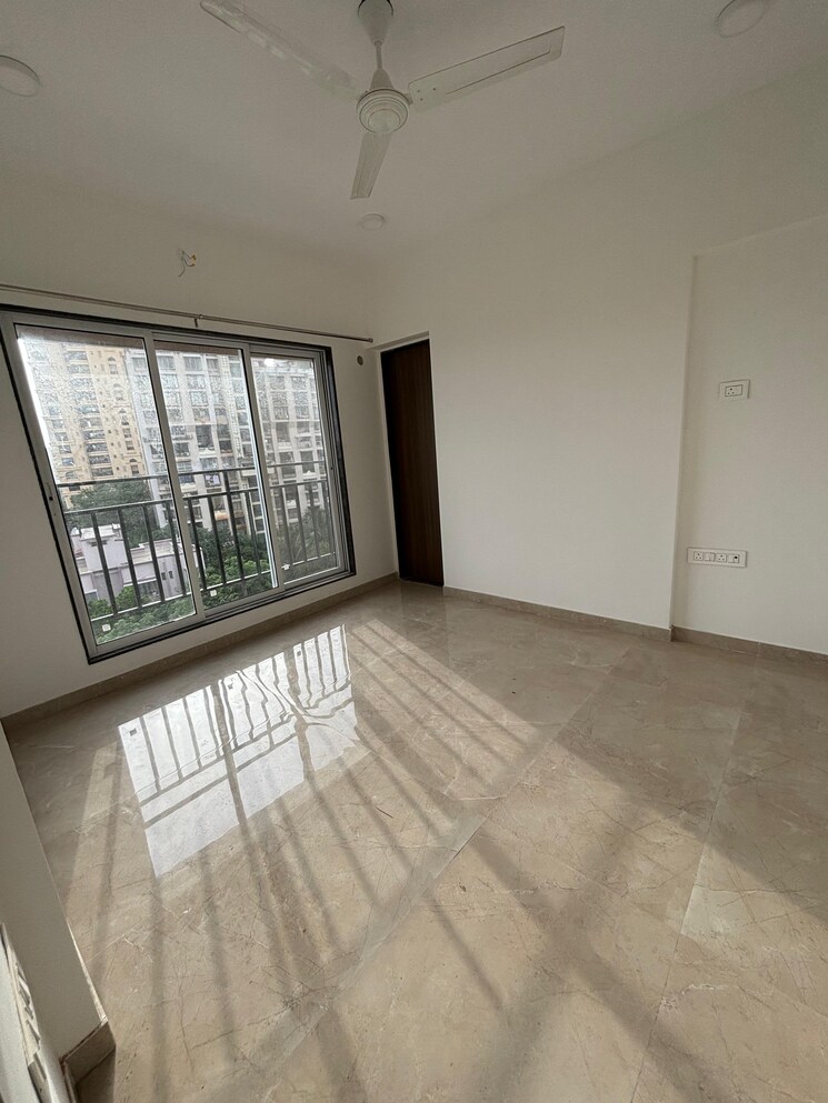 Room, dahisar west 2 Bedroom 696 Sq.Ft. Apartment In Dahisar West Mumbai 9241347