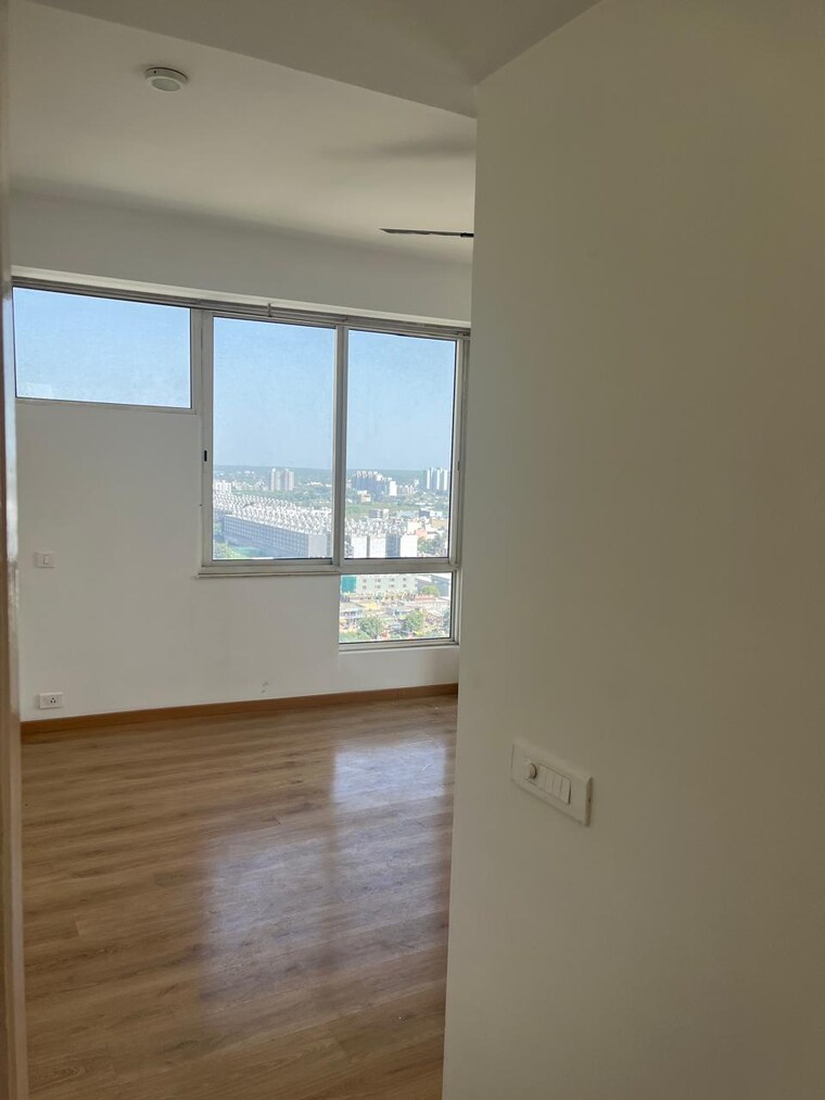 Room, pioneer-park-presidia 3 Bedroom 2440 Sq.Ft. Apartment In Sector 62 Gurgaon 9241345