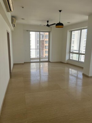 Room in 3 BHK Apartment at Pioneer Park Presidia, Sector 62 – for Sale
