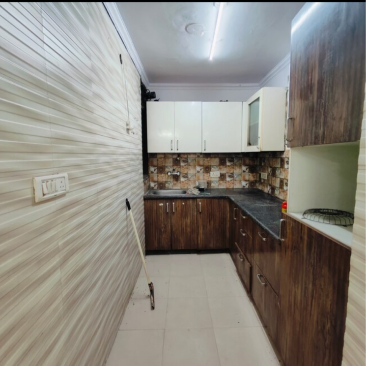 Kitchen, khirki extension 3 Bedroom 1000 Sq.Ft. Builder Floor In Khirki Extension Delhi 9241421