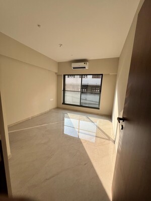 Room in 3 BHK Apartment at Shree Krishna Navageeta, Chembur – for Rent
