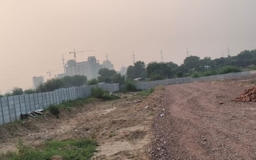 Plot For Sale in Otthakadai