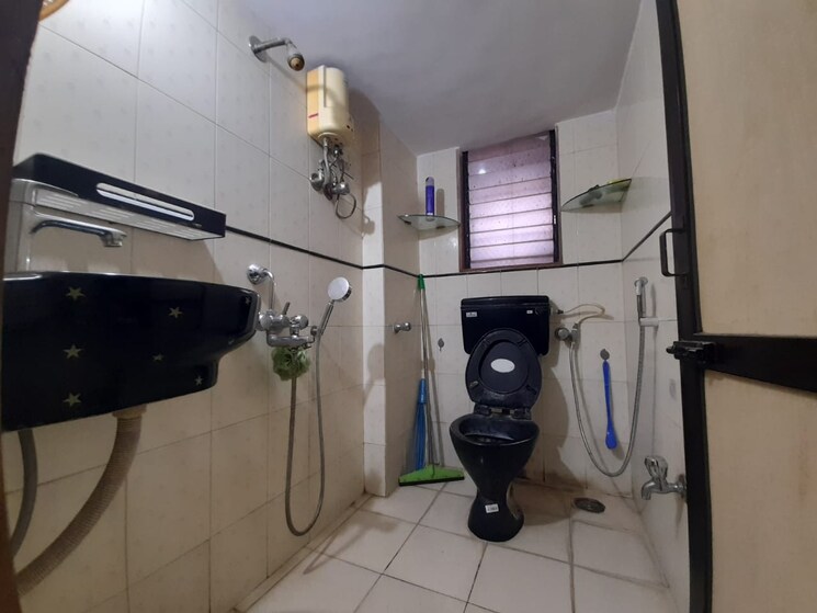 Attached Bathroom, nav-joytiling-chs 2 Bedroom 680 Sq.Ft. Apartment In Goregaon East Mumbai 9241500