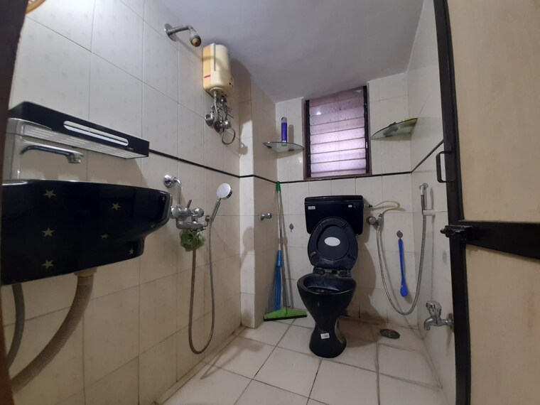 Attached Bathroom, nav-joytiling-chs 2 Bedroom 680 Sq.Ft. Apartment In Goregaon East Mumbai 9241500