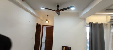 Furnished Amenities in 2.5 BHK Apartment at Earthcon Casa Grande II, Chi V Greater Noida – for Rent