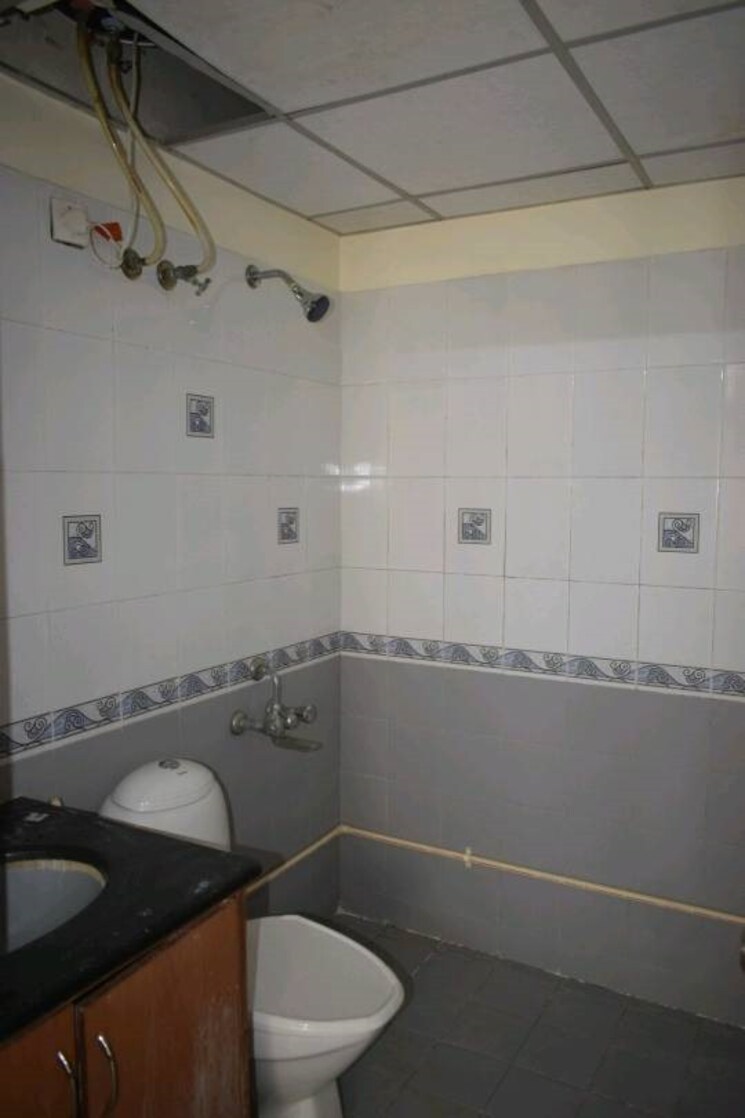 Bathroom, kristal-olivine 4 Bedroom 1900 Sq.Ft. Apartment In Marathahalli Orr Bangalore 9241518