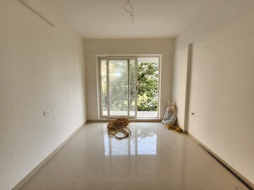 Room in 2 BHK Apartment at Jay Le Jardin, Chembur – for Rent
