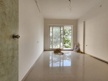 Room in 2 BHK Apartment at Jay Le Jardin, Chembur – for Rent