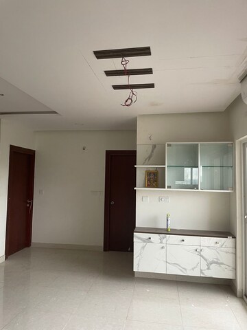 Room in 2.5 BHK Apartment at Prestige High Fields Gachibowli, Gachibowli – for Rent