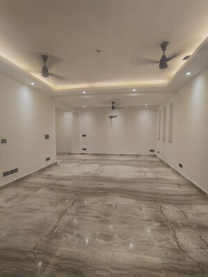 Room in 4 BHK Builder Floor at Malviya Nagar – for Sale