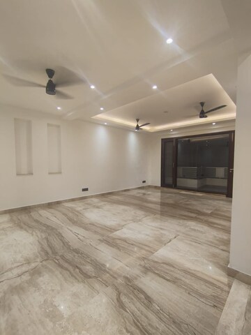 Room in 4 BHK Builder Floor at Malviya Nagar – for Sale