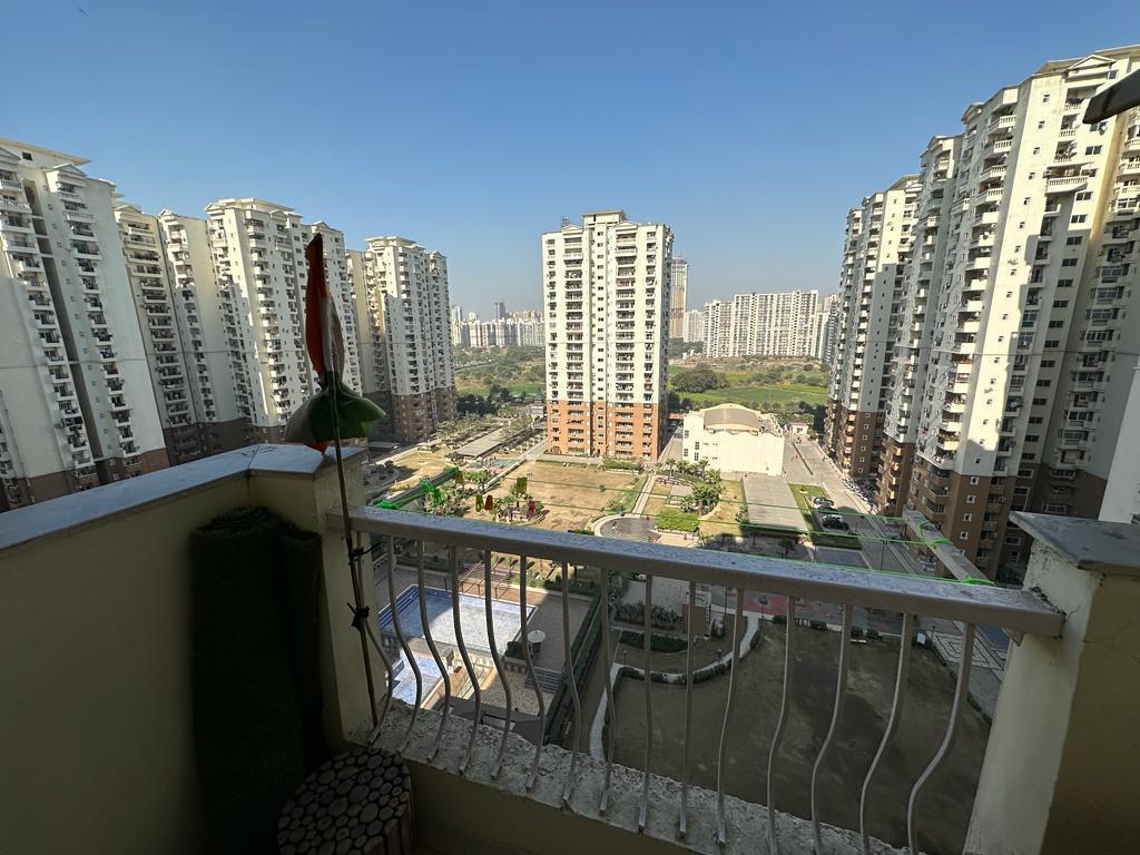 2 BHK + Study Room 1081 Sq.Ft. Apartment in Nimbus The Hyde park