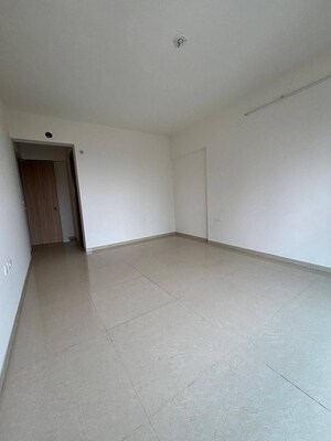 Room in 2 BHK Apartment at Sunteck City Avenue 4, Goregaon West – for Rent