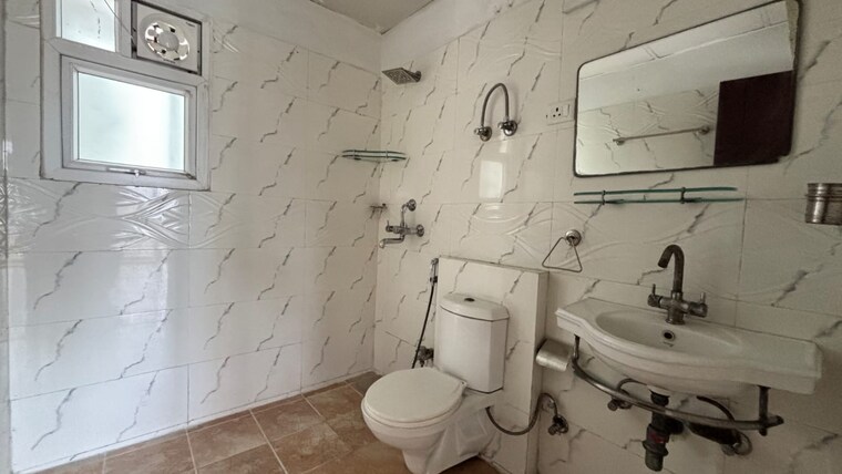 Bathroom, saya-desire-residency 3 Bedroom 1428 Sq.Ft. Apartment In Ahinsa Khand 2 Ghaziabad 9241718