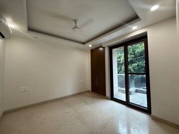Room in 4 BHK Builder Floor at Greater Kailash – for Rent