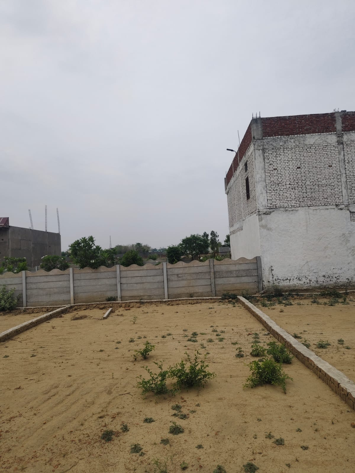 Plot For Sale in Noida Central