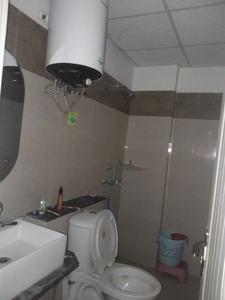 Master Bedroom, sushma-valencia 3 Bedroom 1800 Sq.Ft. Apartment In International Airport Road Zirakpur 9241867