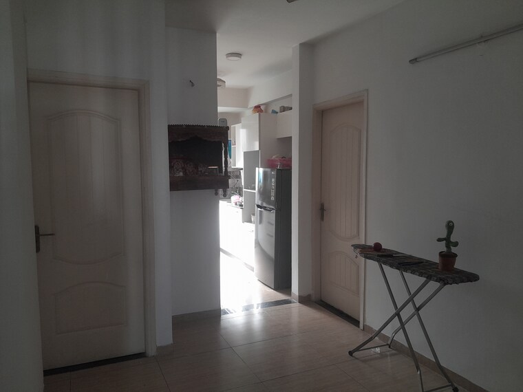 Room, sushma-valencia 3 Bedroom 1800 Sq.Ft. Apartment In International Airport Road Zirakpur 9241867